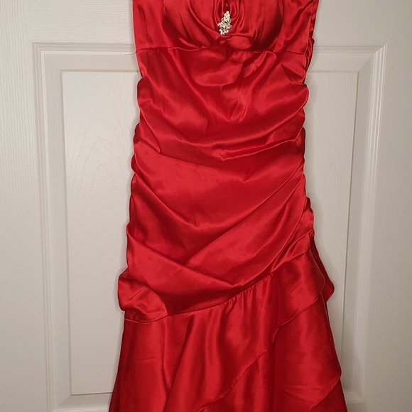 Scarlet Prom Dress - Picture 12 of 12